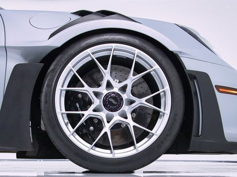 Used 2025 Porsche 911 GT3 RS RWD image 17