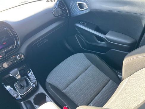 Certified 2023 Kia Soul EX image 11