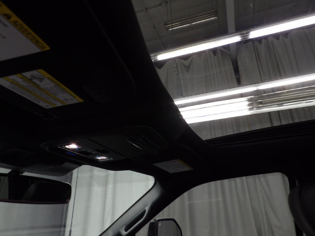 Used 2026 Ford F250 Platinum AWD/4WD image 32