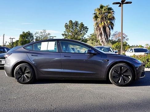 Used 2024 Tesla Model 3 Standard Range image 6