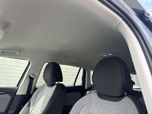 Certified 2025 Volkswagen Tiguan S FWD image 15
