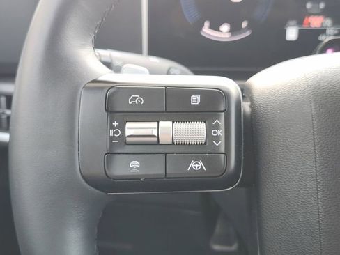 Used 2026 Hyundai Santa Fe SEL FWD image 22