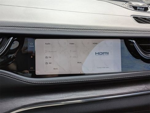 Used 2023 Jeep Grand Cherokee L Overland image 24