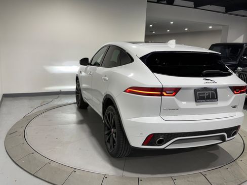 Used 2019 Jaguar E-PACE R-Dynamic SE image 21