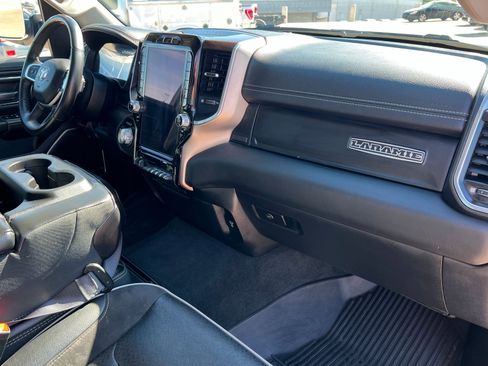 Used 2022 RAM 1500 Laramie AWD/4WD image 23