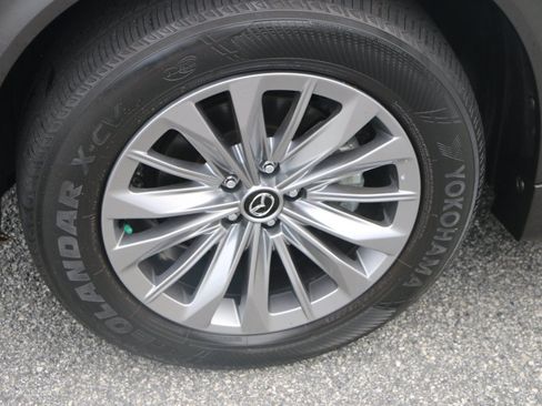 Used 2024 MAZDA CX-90 3.3 Turbo w/ Preferred Plus AWD/4WD image 14