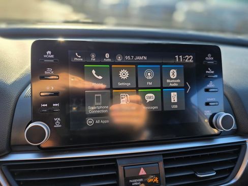 Used 2018 Honda Accord Sport image 24