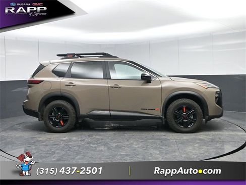 Used 2025 Nissan Rogue SV w/ Rock Creek Premium Package image 3