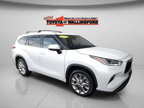 Used 2022 Toyota Highlander Limited image 14