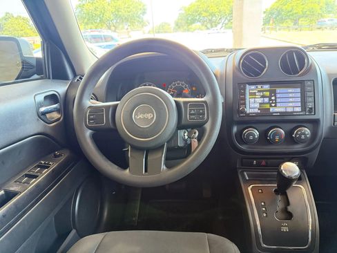 Used 2016 Jeep Patriot Sport w/ Power Value Group image 10