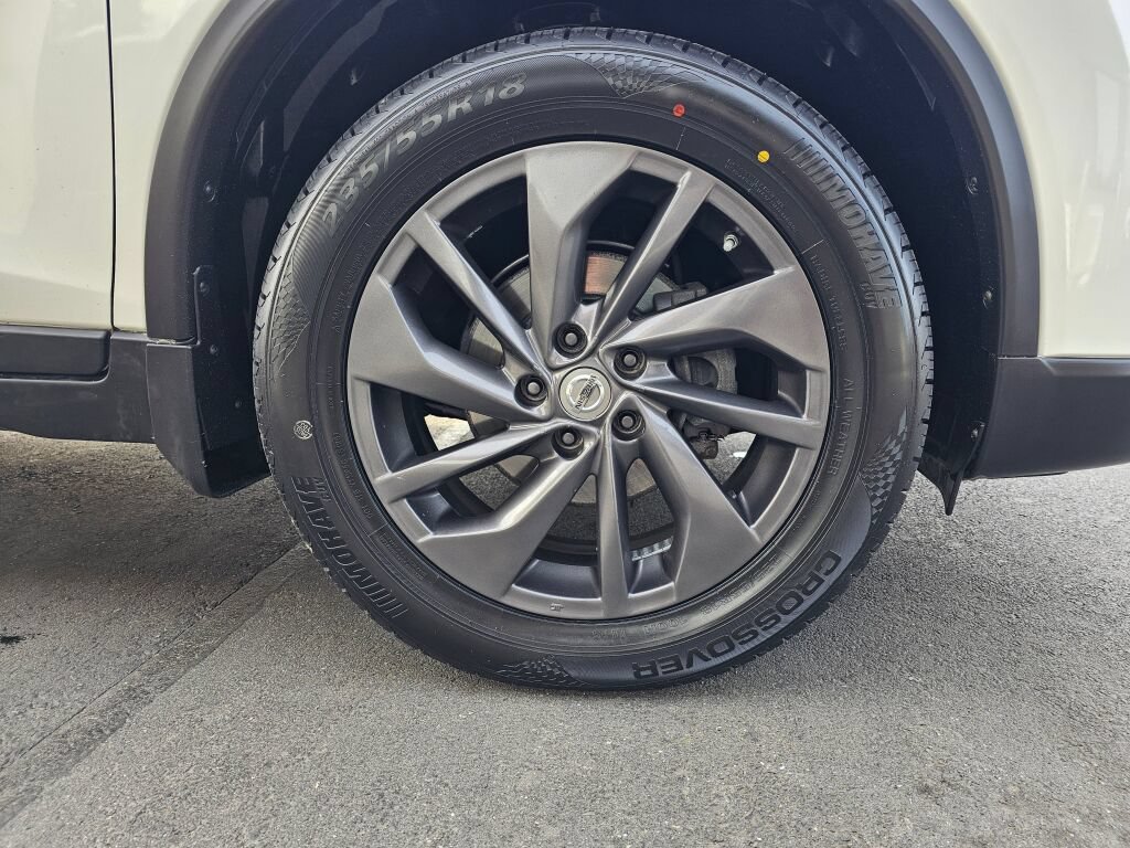 Used 2015 Nissan Rogue SL AWD/4WD image 9