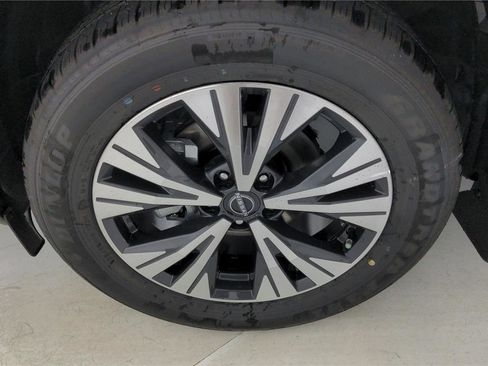 Certified 2023 Nissan Rogue SV image 44