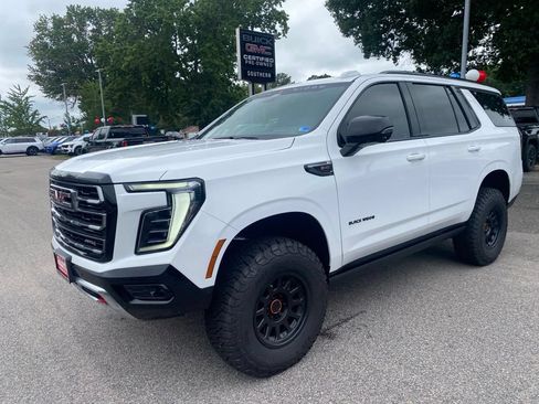 New 2026 GMC Yukon AT4 w/ AT4 Premium Package AWD/4WD image 48