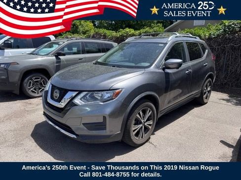 Used 2019 Nissan Rogue SV w/ Sun & Sound Touring Package AWD/4WD image 1