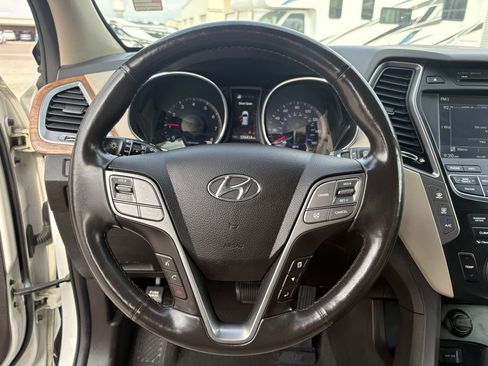 Used 2015 Hyundai Santa Fe Limited w/ Option Group 04 FWD image 14