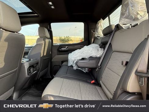 New 2026 Chevrolet Silverado 1500 ZR2 w/ Dark Appearance Package AWD/4WD image 33