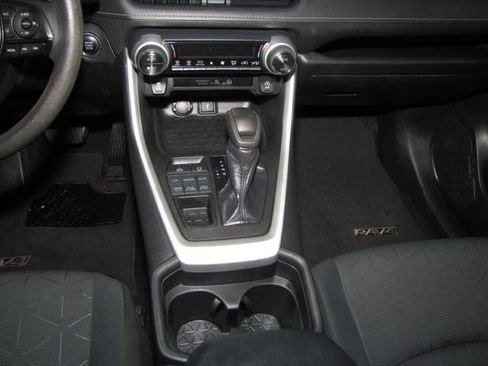 Used 2021 Toyota RAV4 XLE w/ Convenience Package AWD/4WD image 15