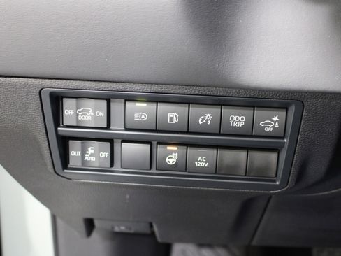 Used 2026 Toyota Sequoia Platinum image 10