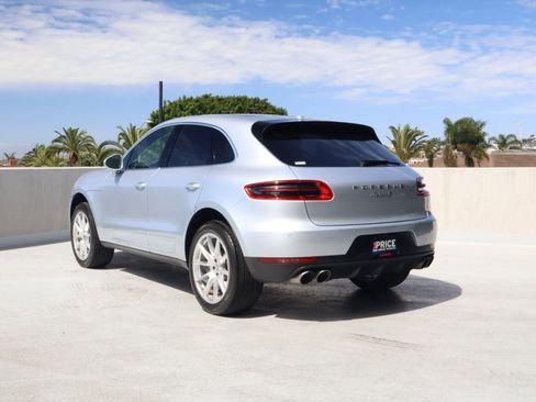 Used 2018 Porsche Macan S image 3