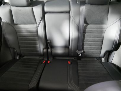 New 2025 Mitsubishi Outlander SE