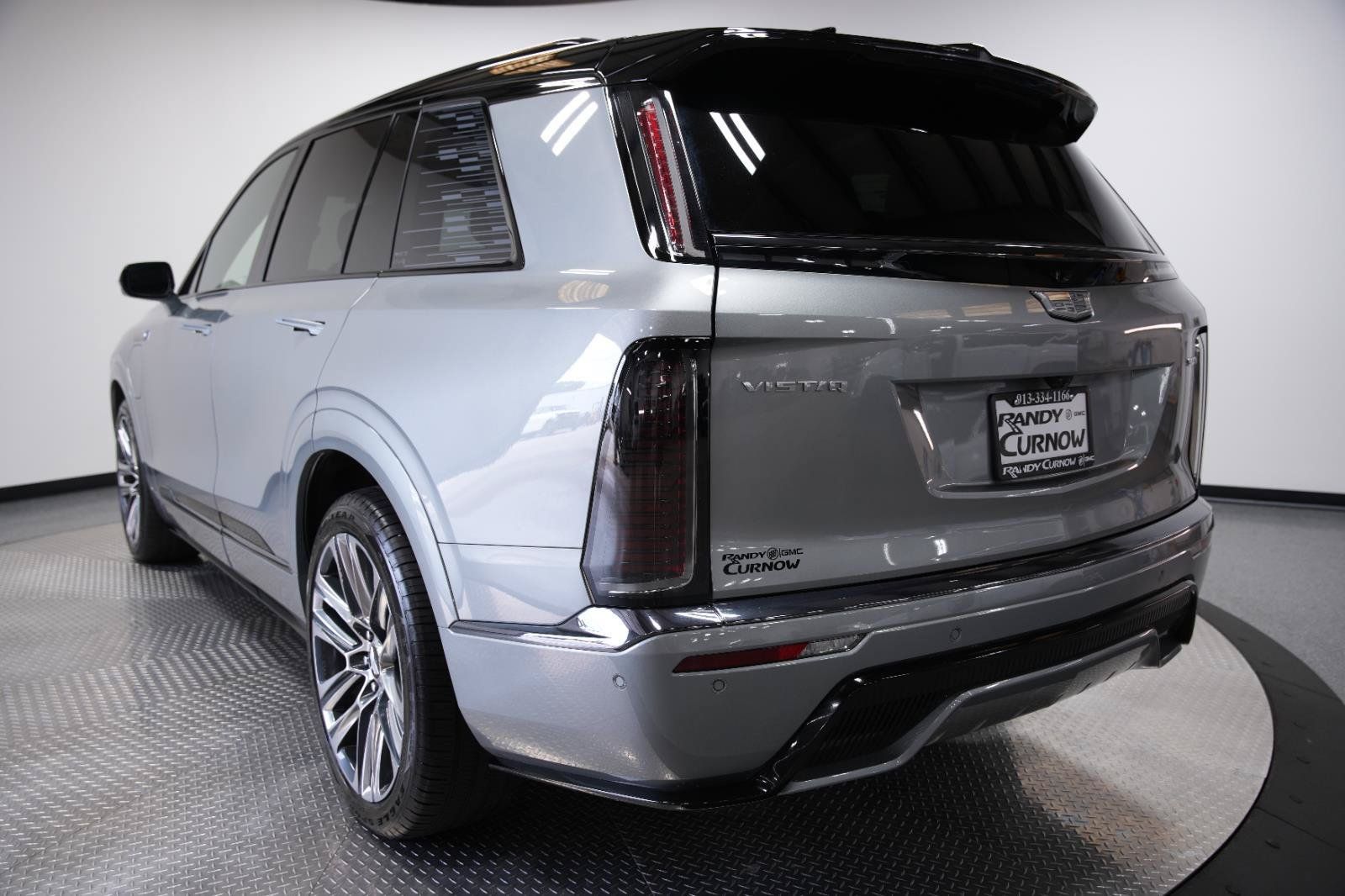Used 2026 Cadillac Vistiq Platinum w/ LPO, Floor Liner Package AWD/4WD image 33