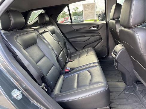 Used 2021 Chevrolet Equinox LT image 17