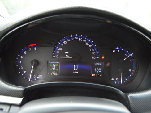 Used 2015 Cadillac XTS Luxury image 12