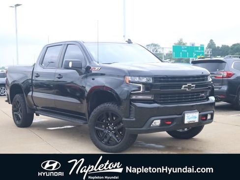 Used 2022 Chevrolet Silverado 1500 LT Trail Boss w/ Safety Package AWD/4WD image 1