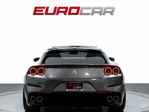 Used 2020 Ferrari GTC4Lusso image 4