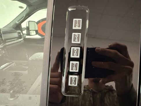 New 2026 Ford F250 Lariat w/ Lariat Premium Package image 10