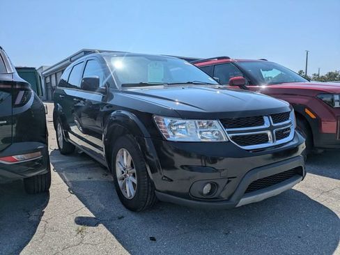 Used 2016 Dodge Journey SXT w/ Comfort/Convenience Group FWD image 1