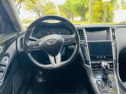 Used 2018 INFINITI Q50 Luxe w/ Essential Package (3.0T Luxe) image 12