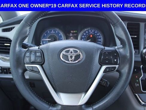 Used 2018 Toyota Sienna XLE w/ XLE Navigation Package image 33