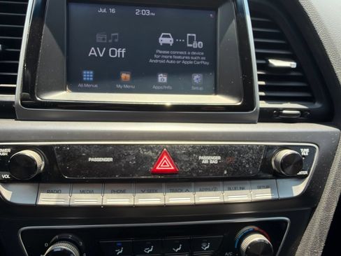 Used 2018 Hyundai Sonata SEL FWD image 18