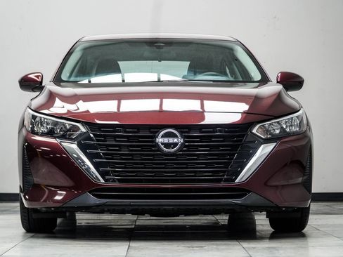 Used 2024 Nissan Sentra SV FWD image 7