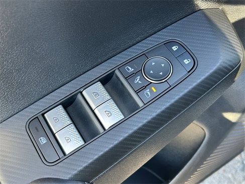 Used 2024 Mitsubishi Outlander SE image 23