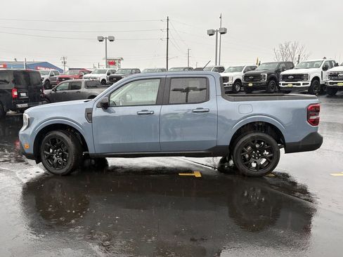 New 2026 Ford Maverick Lariat w/ Black Appearance Package image 10