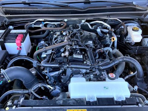 Used 2024 Toyota Tacoma SR5 image 33