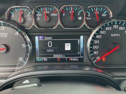 Used 2018 Chevrolet Silverado 1500 LT w/ All Star Edition RWD image 12