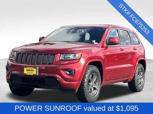 Used 2015 Jeep Grand Cherokee Altitude image 3
