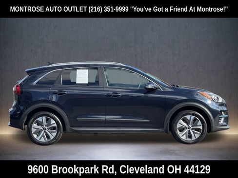 Used 2022 Kia Niro EX w/ Cold Weather Package image 8