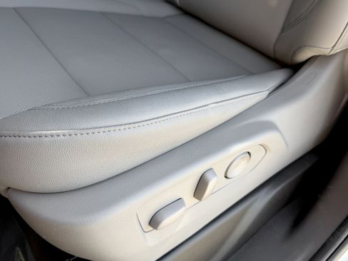 New 2026 GMC Sierra 1500 SLT image 21