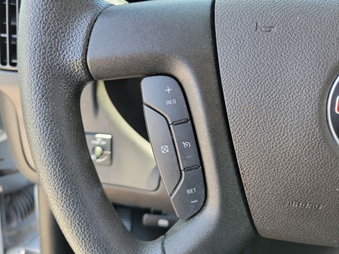 Used 2024 GMC Savana 2500 w/ Driver Convenience Package RWD image 24
