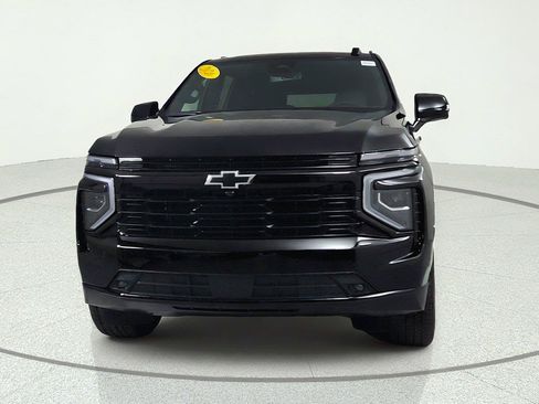 New 2026 Chevrolet Suburban RST w/ Comfort Package AWD/4WD image 2