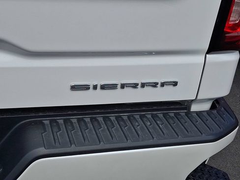 Used 2023 GMC Sierra 1500 Denali Ultimate AWD/4WD image 12