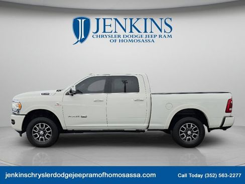 Used 2022 RAM 3500 Limited AWD/4WD image 9