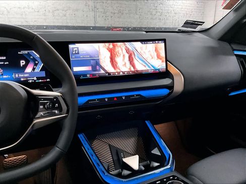 Certified 2025 BMW X3 xDrive30i w/ Convenience Package image 9