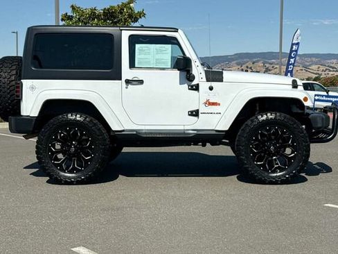Used 2011 Jeep Wrangler Sport AWD/4WD image 3