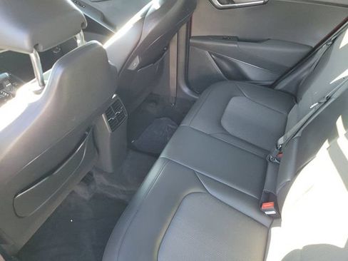 Used 2024 Kia Niro EX FWD image 10