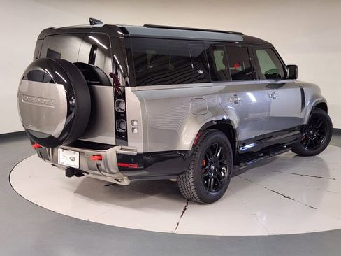 Used 2024 Land Rover Defender 130 X AWD/4WD image 2